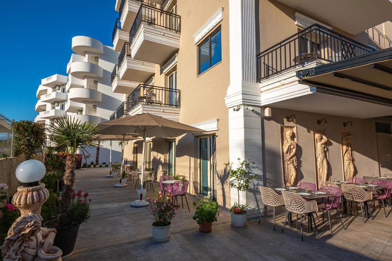 Class Hotel Ksamil