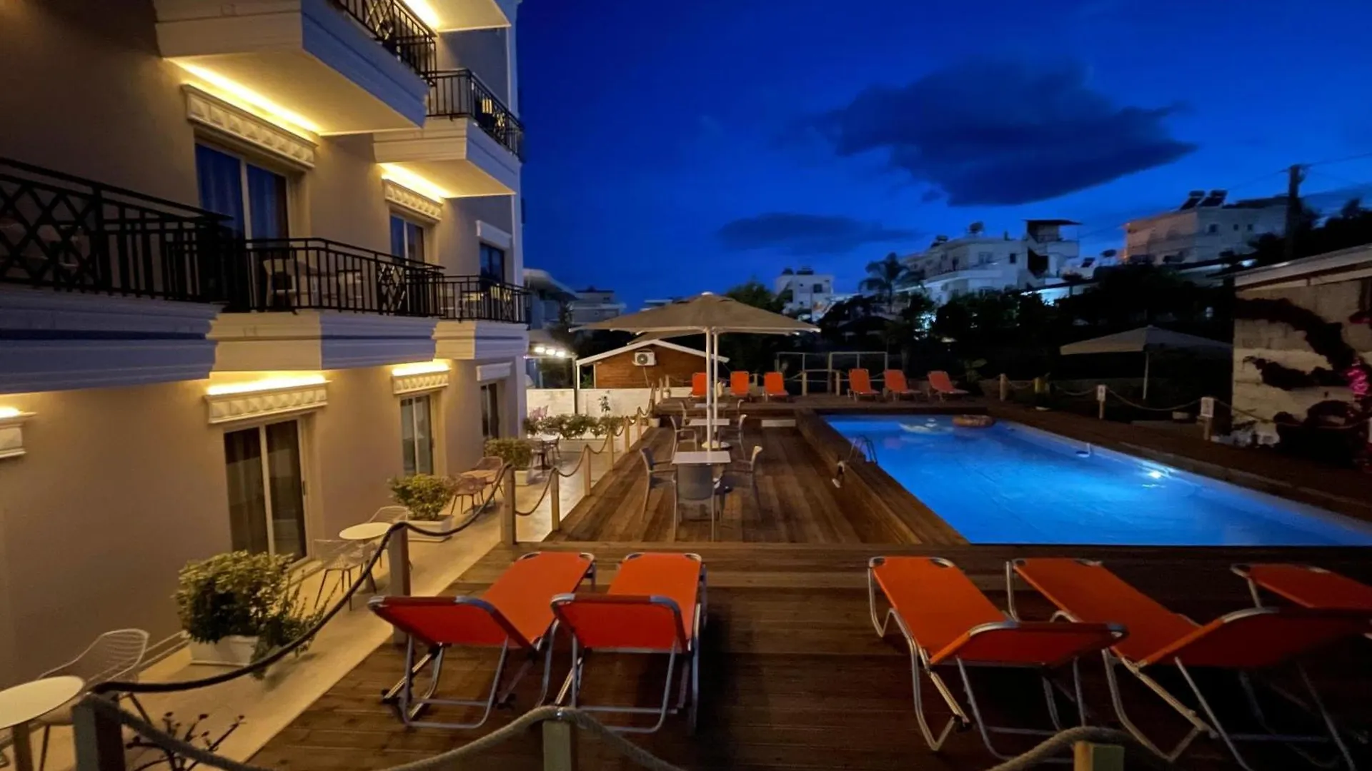 Class Hotel Ksamil