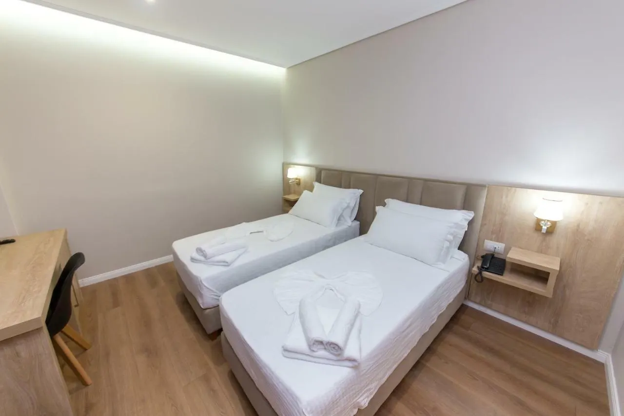 Class Hotel Ksamil