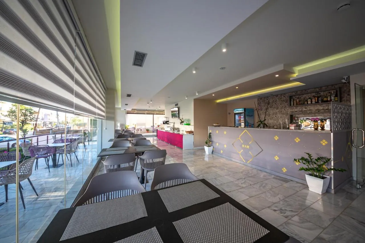 Class Hotel Ksamil Albanie