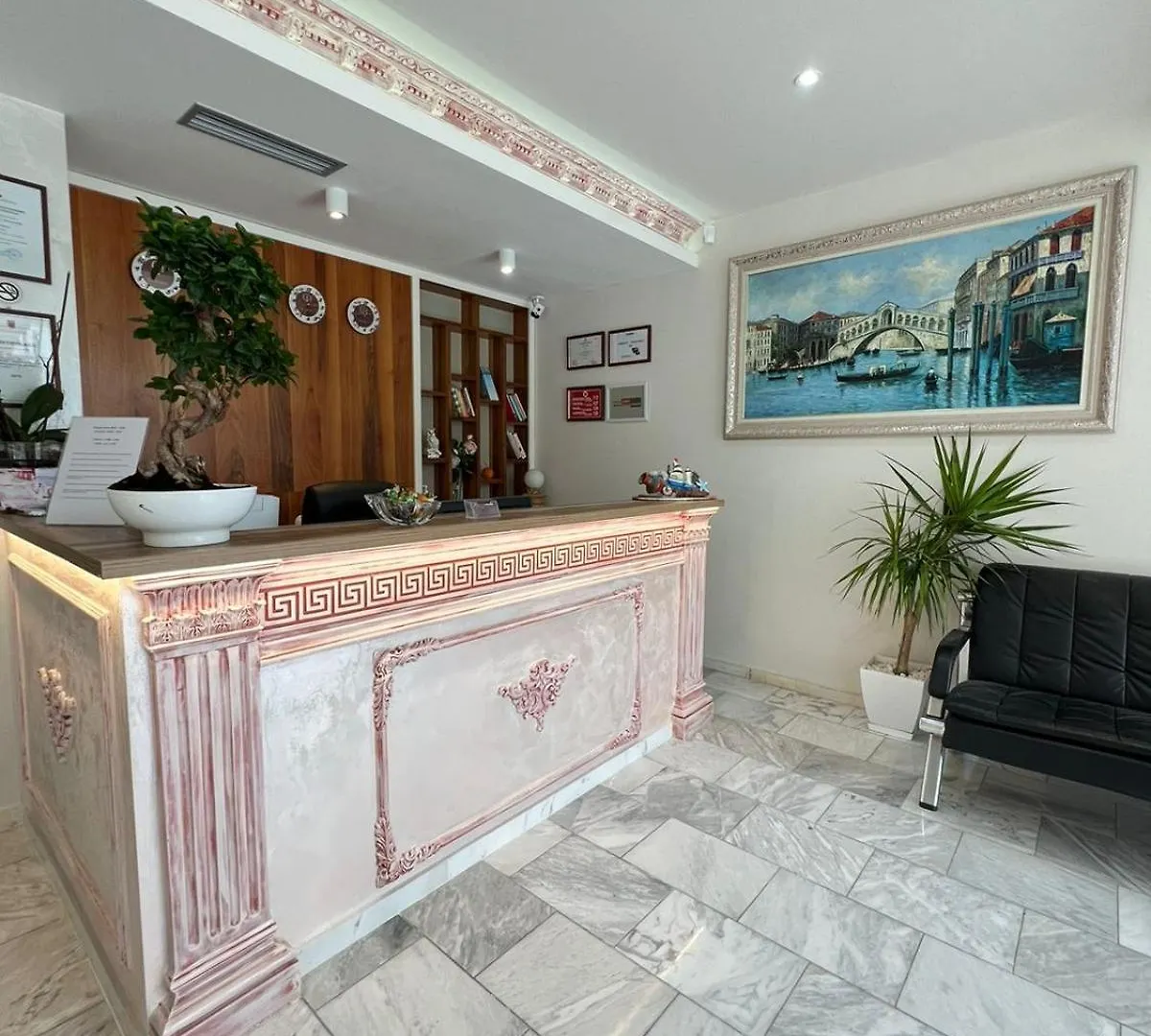 Class Hotel Ksamil