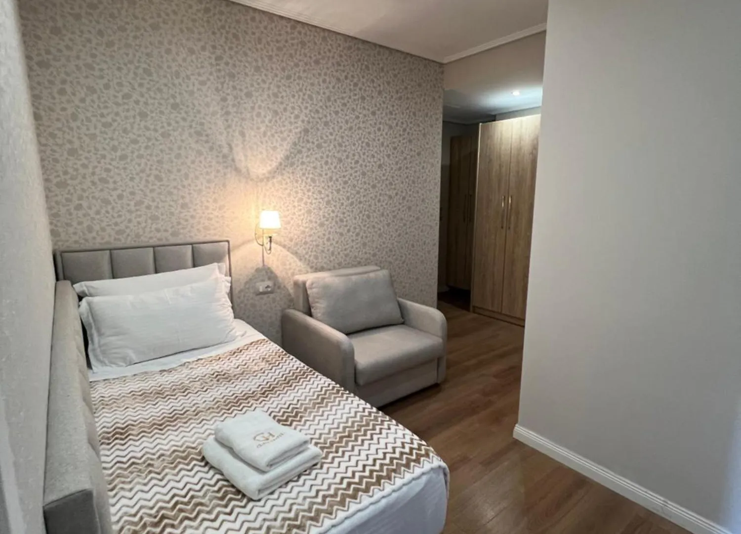 Class Hotel Ksamil