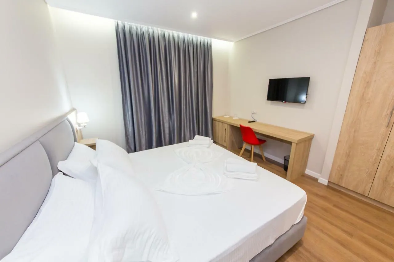Class Hotel Ksamil