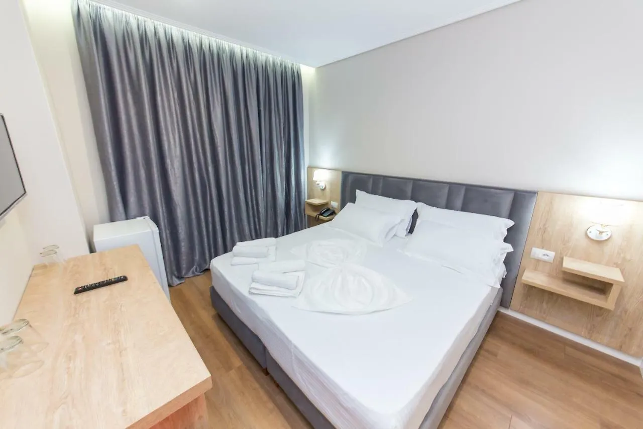 Class Hotel Ksamil 4*,